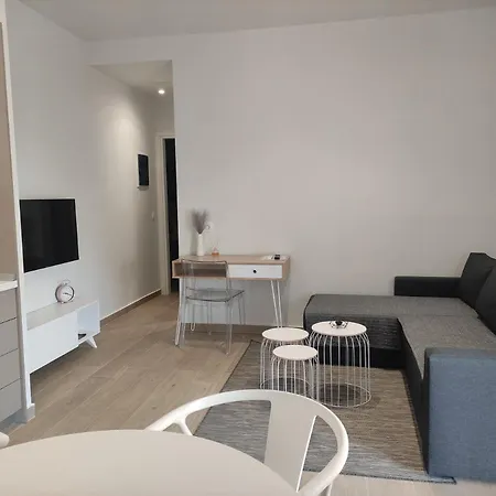 Apartment Partcon B *